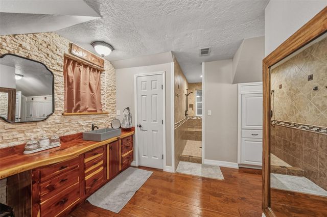 19989 Meadow Bend Road, Waller, TX 77484