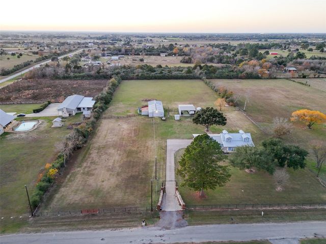 19989 Meadow Bend Road, Waller, TX 77484