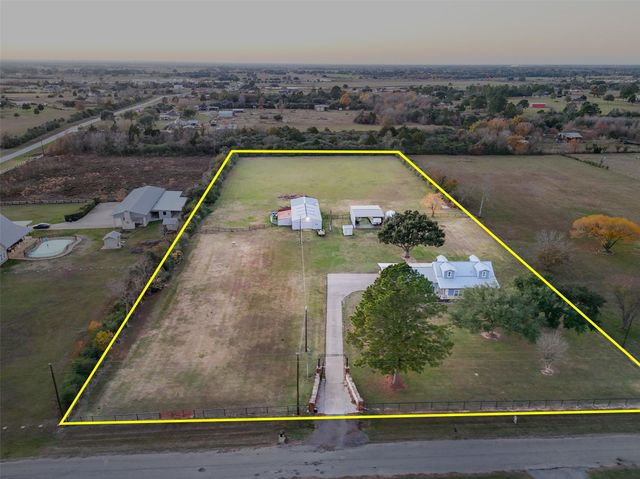 19989 Meadow Bend Road, Waller, TX 77484
