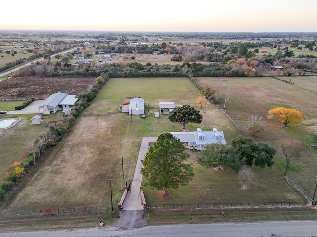 19989 Meadow Bend Road, Waller, TX 77484