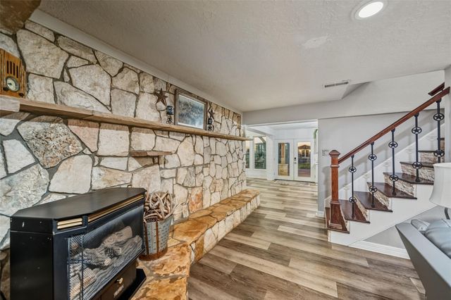 19989 Meadow Bend Road, Waller, TX 77484