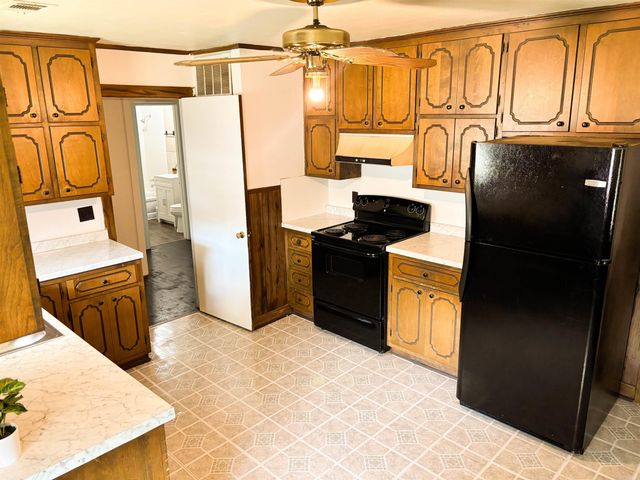 100 Lucy Street, Searcy, AR 72143