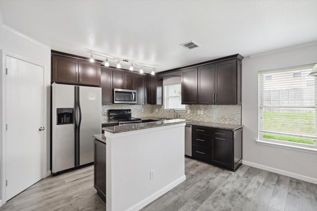 323 Stephanie Street, Wylie, TX 75098