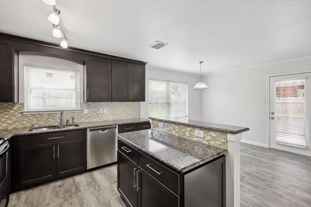 323 Stephanie Street, Wylie, TX 75098