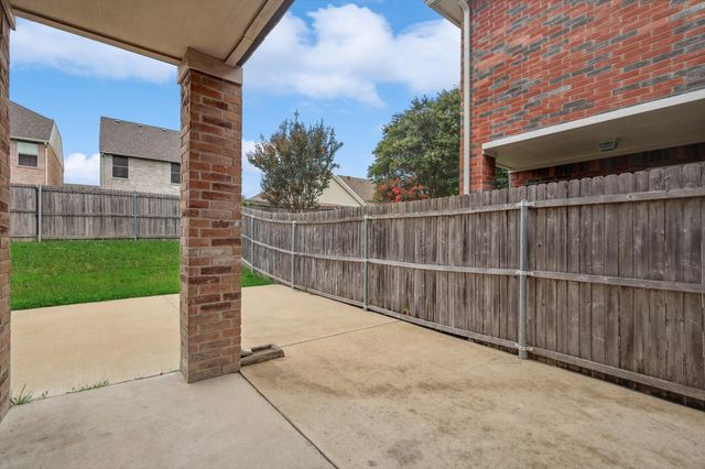 323 Stephanie Street, Wylie, TX 75098