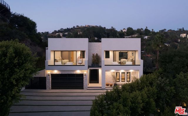 2608 Zorada Drive, Los Angeles, CA 90046