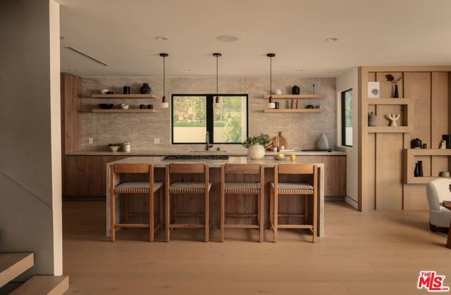 2608 Zorada Drive, Los Angeles, CA 90046