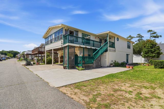 440 Meadowlark Dr., Surfside Beach, SC 29575