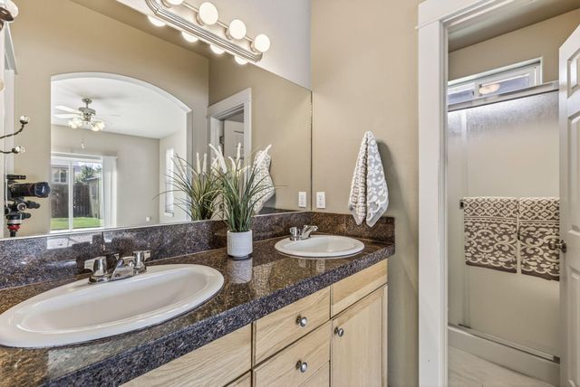 20575 Scarlet Sage Way, Bend, OR 97702