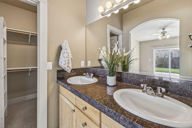 20575 Scarlet Sage Way, Bend, OR 97702