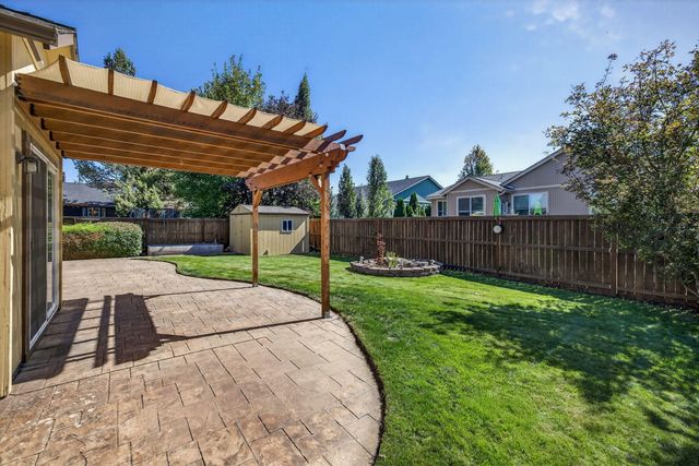 20575 Scarlet Sage Way, Bend, OR 97702
