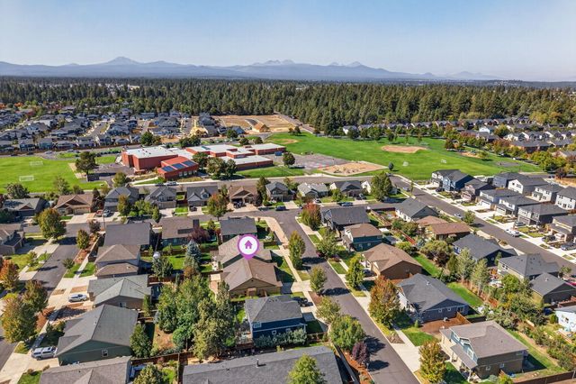 20575 Scarlet Sage Way, Bend, OR 97702