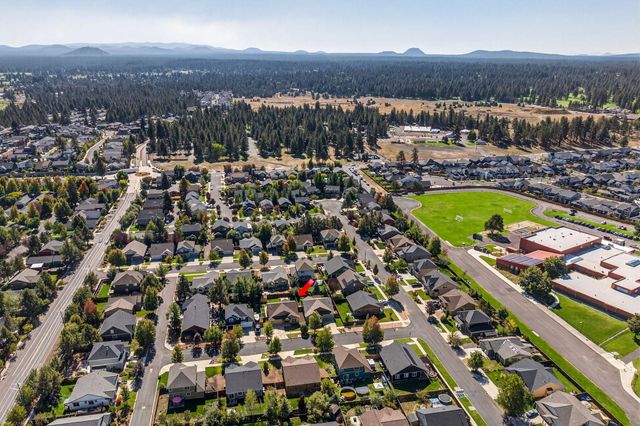 20575 Scarlet Sage Way, Bend, OR 97702