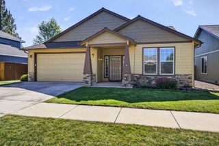 20575 Scarlet Sage Way, Bend, OR 97702