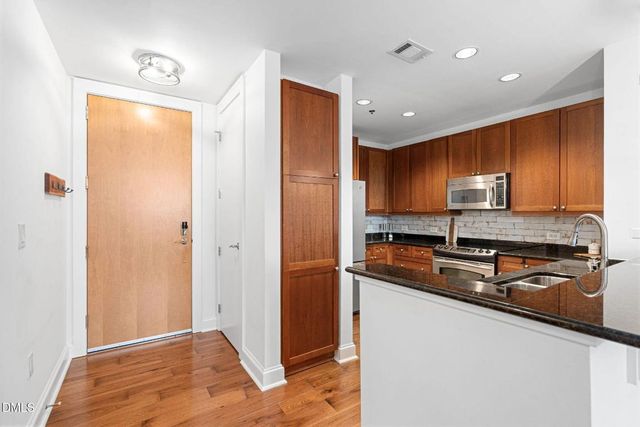 618 N Boylan Avenue 812, Raleigh, NC 27603