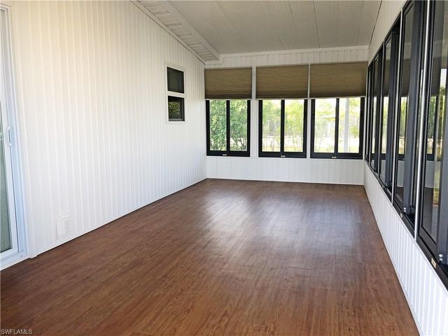 10 Blue Skys DR, Naples, FL 34104