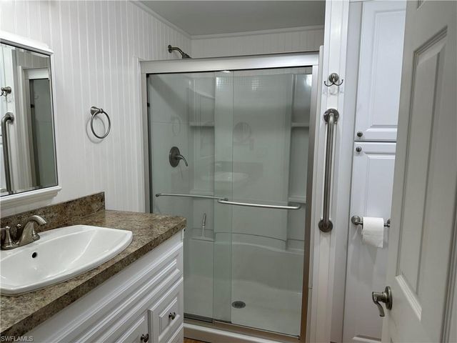 10 Blue Skys DR, Naples, FL 34104