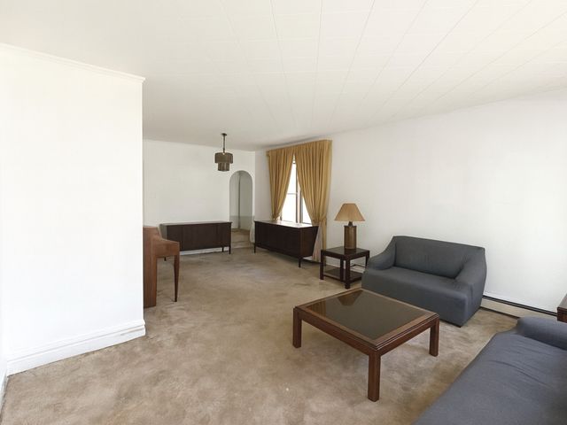 7871 W Oakleaf Avenue, Elmwood Park, IL 60707