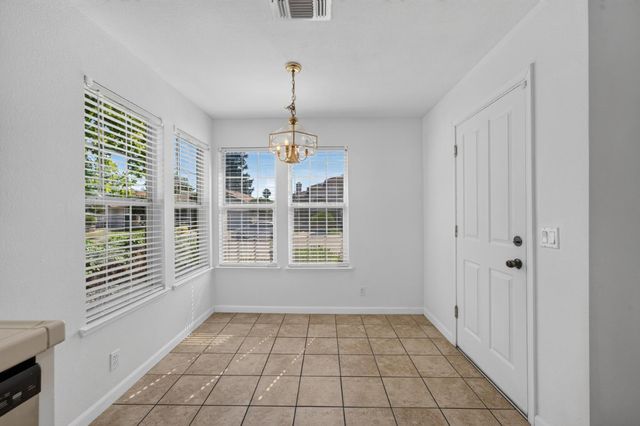 8458 Newby Way, Elk Grove, CA 95624