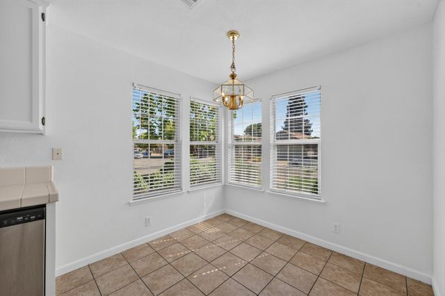 8458 Newby Way, Elk Grove, CA 95624