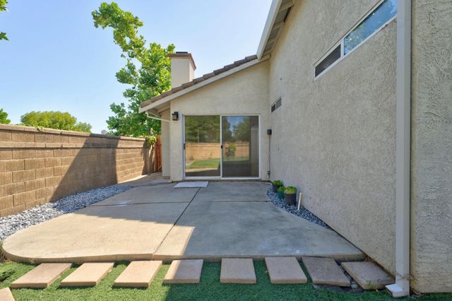 8458 Newby Way, Elk Grove, CA 95624
