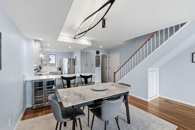 60 Brackett Pl D, Marblehead, MA 01945