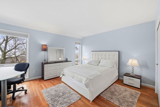 60 Brackett Pl D, Marblehead, MA 01945