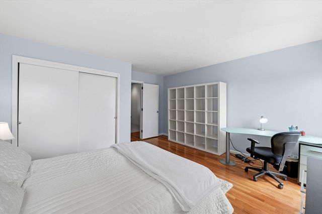 60 Brackett Pl D, Marblehead, MA 01945