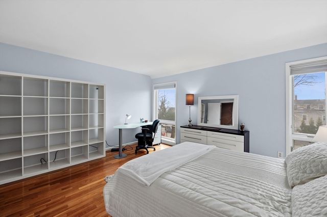 60 Brackett Pl D, Marblehead, MA 01945