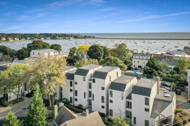 60 Brackett Pl D, Marblehead, MA 01945