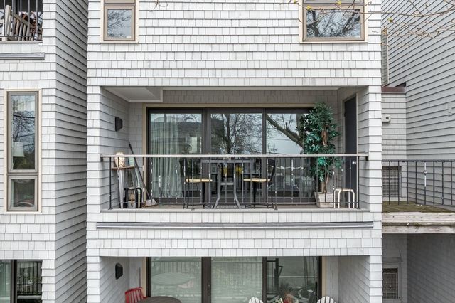 60 Brackett Pl D, Marblehead, MA 01945