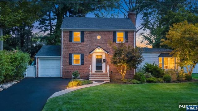 778 Oak Avenue, River Edge, NJ 07661