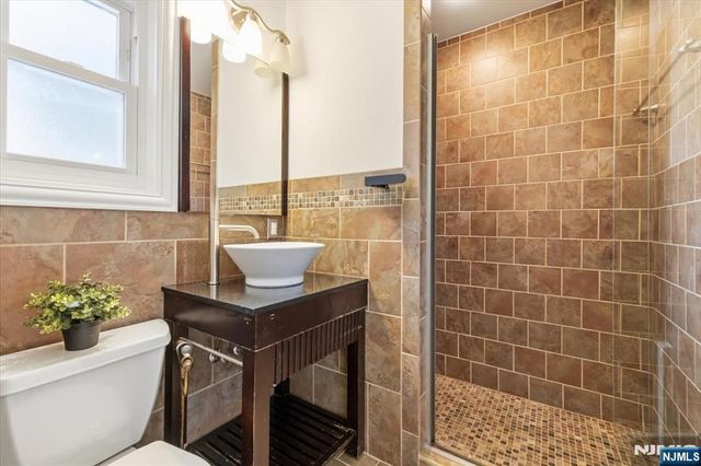 778 Oak Avenue, River Edge, NJ 07661