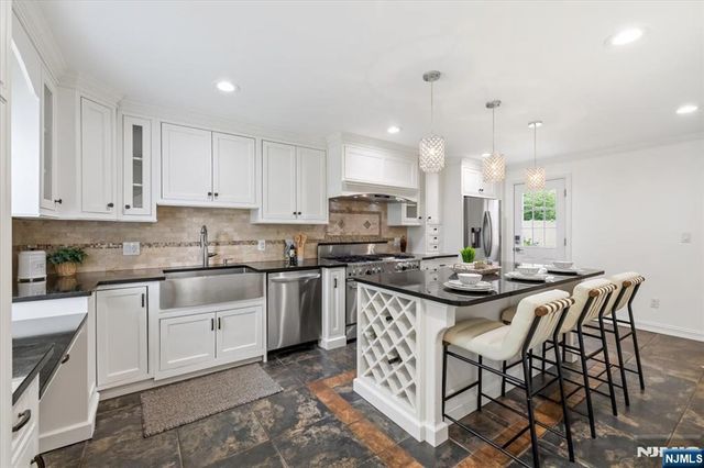 778 Oak Avenue, River Edge, NJ 07661