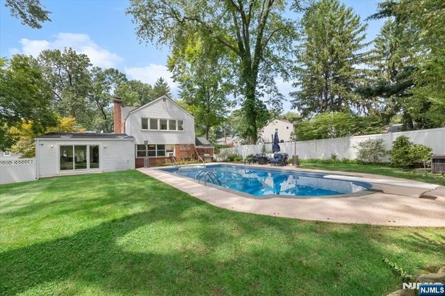 778 Oak Avenue, River Edge, NJ 07661