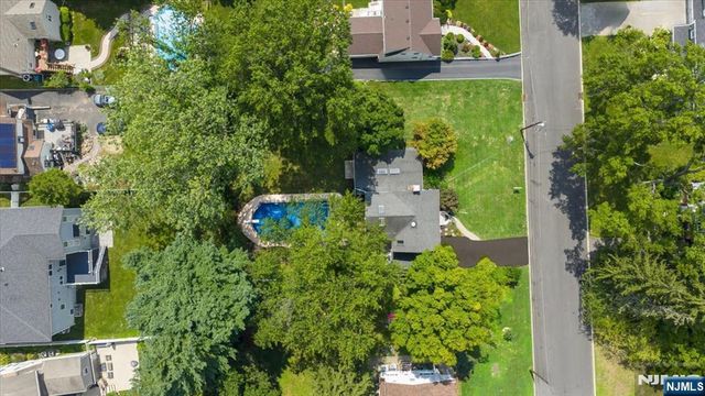 778 Oak Avenue, River Edge, NJ 07661
