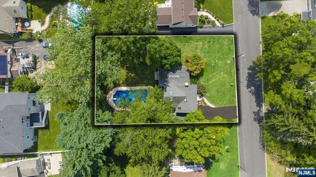 778 Oak Avenue, River Edge, NJ 07661