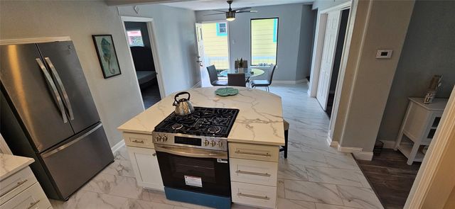 1643 Railroad Avenue, San Leon, TX 77539