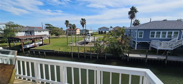 1643 Railroad Avenue, San Leon, TX 77539