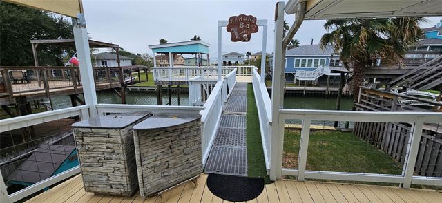 1643 Railroad Avenue, San Leon, TX 77539