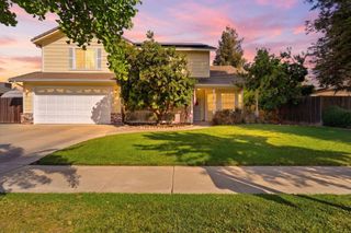 1240 Hillcrest Avenue, Tulare, CA 93274