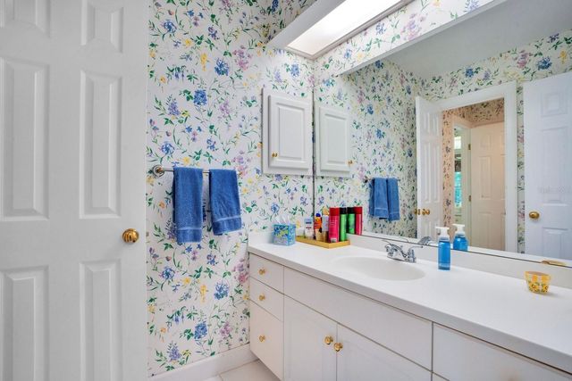 1451 HOLLINGSWORTH OAKS DRIVE, Lakeland, FL 33803