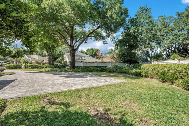 1451 HOLLINGSWORTH OAKS DRIVE, Lakeland, FL 33803