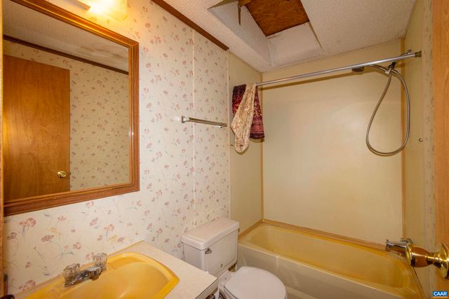 14426 CROSS COUNTY RD, Mineral, VA 23117