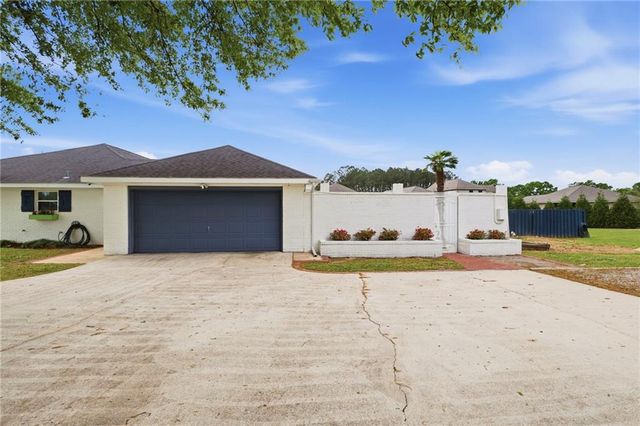 10670 Jeff Hamilton Road, Mobile, AL 36695