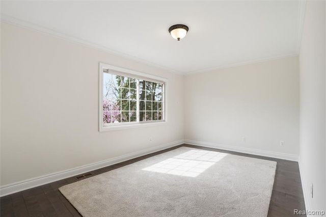 2084 Wabeek Hill Court, Bloomfield Hills, MI 48302