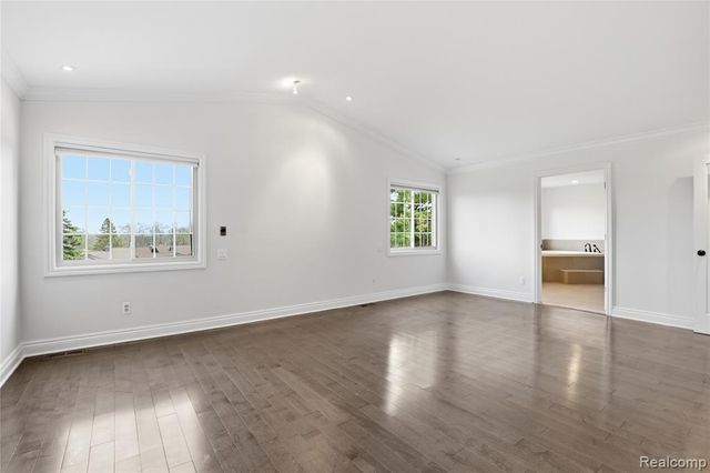 2084 Wabeek Hill Court, Bloomfield Hills, MI 48302
