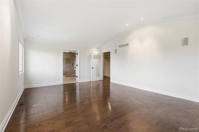 2084 Wabeek Hill Court, Bloomfield Hills, MI 48302