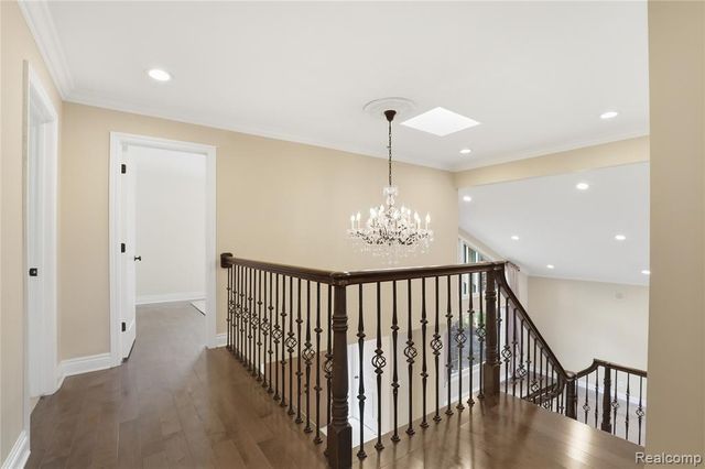 2084 Wabeek Hill Court, Bloomfield Hills, MI 48302