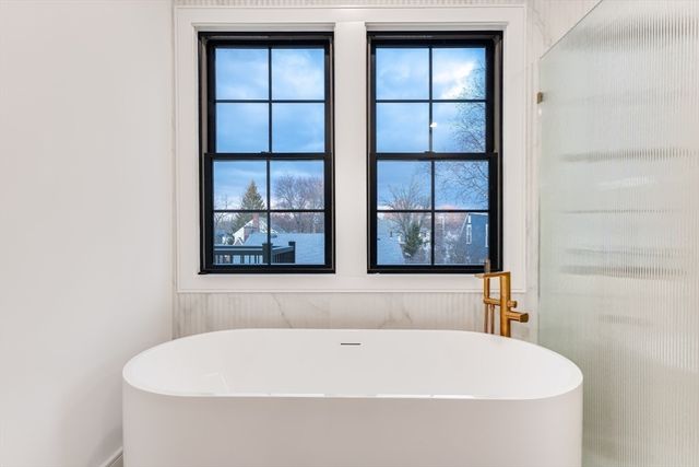 89 Parker Ave, Newton, MA 02461